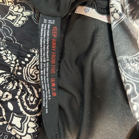 Free People The Way Home Shorts Black Bandana Size L - Picture 7 of 8